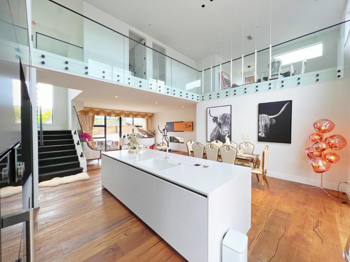 Willa Elegant Beach House In Long Bay Auckland Zewnętrze zdjęcie